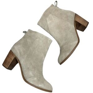 TOMS Lunata Gray Suede Stacked Block Heel Side Zipper w/ Tassel Booties Size 7